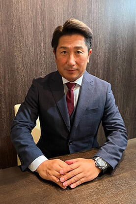 代表取締役社長&emsp;佐藤 賢